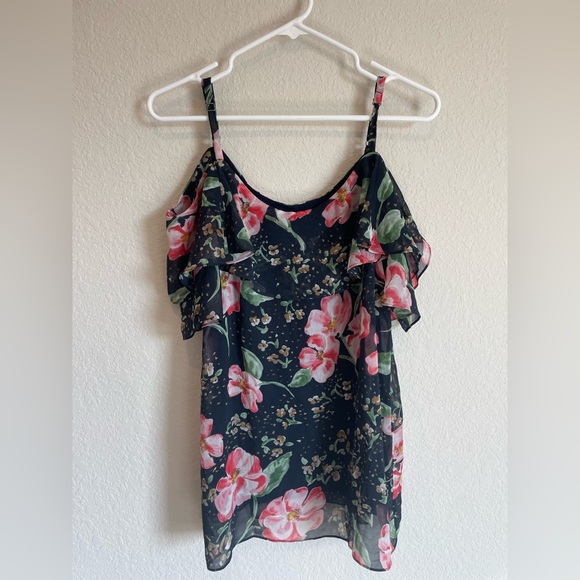 Cabi Navy and Pink Flutter Sleeve Off the Shoulder Floral Blouse size Medium - Picture 2 of 6
